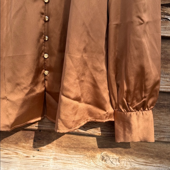 Ann Taylor button down blouse - Picture 3 of 8